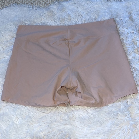 Natori Bliss Flex Boyshort Panty - Picture 5 of 8